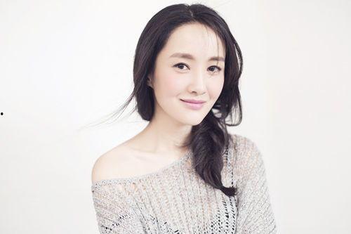 衣珊图片
